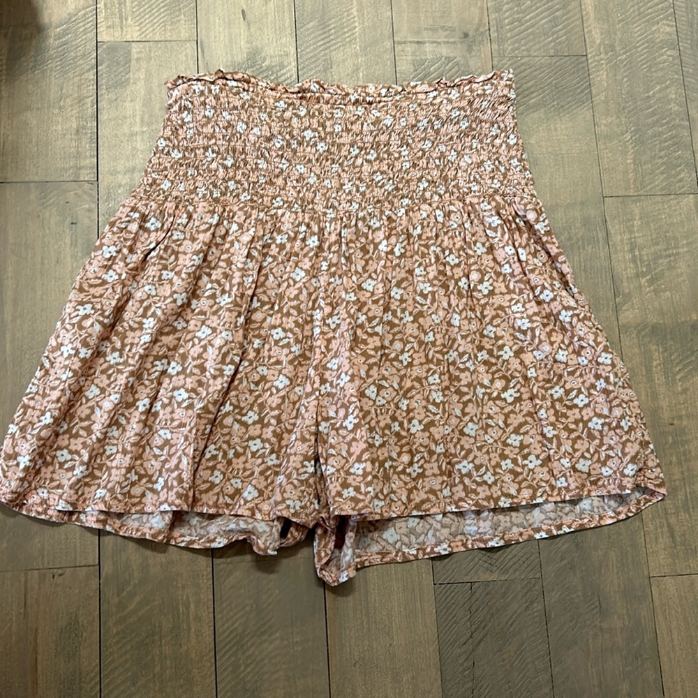 Flower shorts